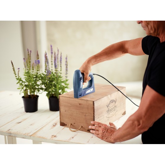 RAPID R:El.Staple Gun ESN114, тип 140 и гвоздей 300, 2-в-1, нейлер-степлер (гвозде/скобозабиватель) электрический для скоб (5000131) RAPID R:El.Staple Gun ESN114, тип 140 и гвоздей 300, 2-в-1, нейлер-степлер (гвозде/скобозабиватель) электрический для скоб (5000131)