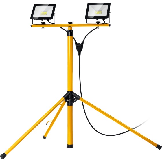 STAYER LED-MAX, 2 х 30 Вт, 6500 К, IP 65, 1.6 м, светодиодные прожекторы на штативе (56925-2-30) STAYER LED-MAX, 2 х 30 Вт, 6500 К, IP 65, 1.6 м, светодиодные прожекторы на штативе (56925-2-30)