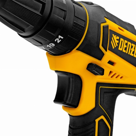 Дрель-шуруповерт аккумуляторная ударная CID-18-02BM, Li-Ion, 18 В, 2 акк. Denzel 26135 Дрель-шуруповерт аккумуляторная ударная CID-18-02BM, Li-Ion, 18 В, 2 акк. Denzel 26135