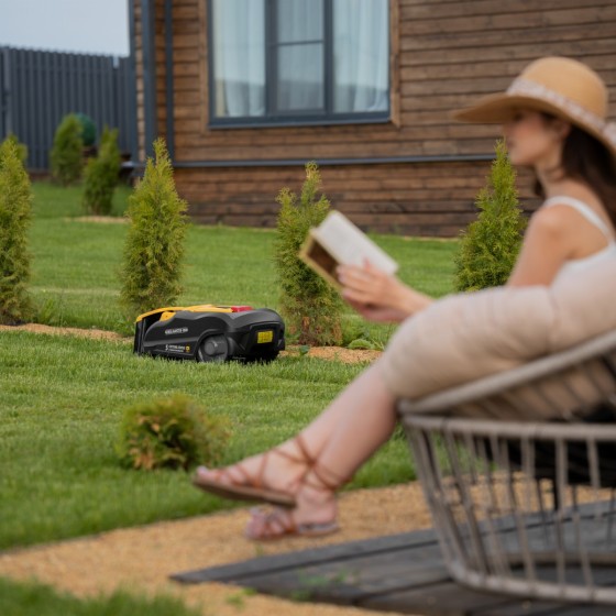 Робот-газонокосилка Grass Master 1000 1000м², 3Ач, 28V, LCD дисплей, Denzel 58955 Робот-газонокосилка Grass Master 1000 1000м², 3Ач, 28V, LCD дисплей, Denzel 58955
