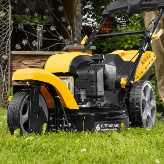 Бензиновая газонокосилка GLT-460SP-T, Trike 149 см3, 46 см, привод, панель, 60л Denzel  58810