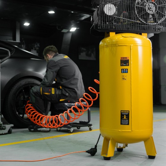 Компрессор воздушный BCV2200/100V, ременный привод , 2.3 кВт, 100 литров, 440 л/мин Denzel 58112 Компрессор воздушный BCV2200/100V, ременный привод , 2.3 кВт, 100 литров, 440 л/мин Denzel 58112
