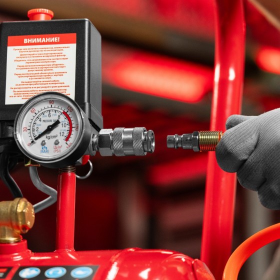 Компрессор воздушный DC1500L/50, 1,5 кВт, 50 л, 210 л/мин MTX 58018 Компрессор воздушный DC1500L/50, 1,5 кВт, 50 л, 210 л/мин MTX 58018