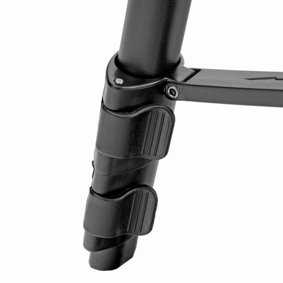 Лазерный уровень мультипризменный DLV-360-3T, 30 м, зеленый луч, Li-Ion 2,4 Aч, штатив // Denzel 350805 Лазерный уровень мультипризменный DLV-360-3T, 30 м, зеленый луч, Li-Ion 2,4 Aч, штатив // Denzel 350805