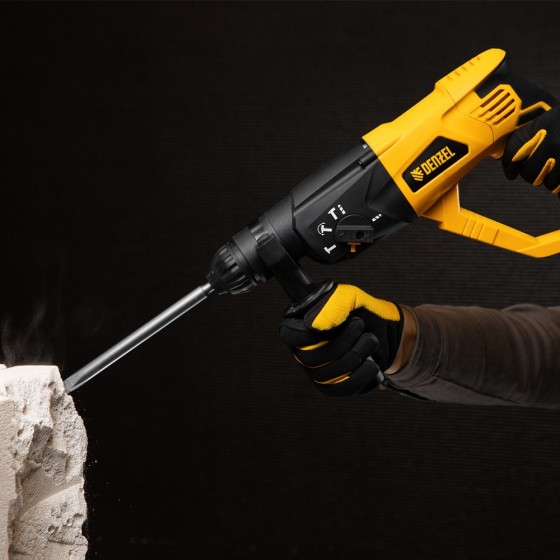 Перфоратор электрический RH-1050-26, SDS-plus, 1050 Вт, 3.2 Дж, 3 плюс 1 режим Denzel 26608 Перфоратор электрический RH-1050-26, SDS-plus, 1050 Вт, 3.2 Дж, 3 плюс 1 режим Denzel 26608