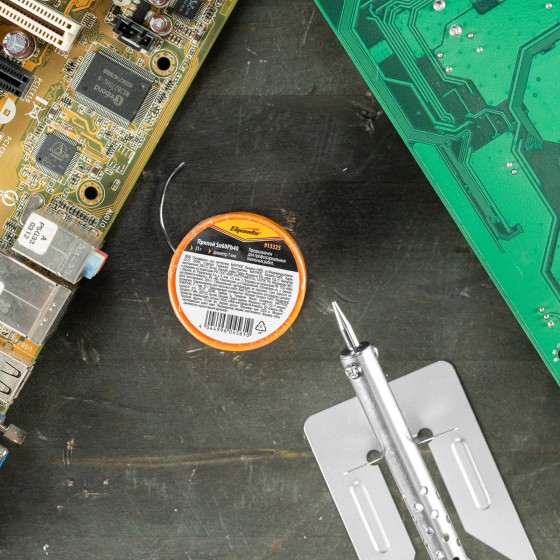 Припой Sn60Pb40, D 1 мм, 25 г, на пластмассовой катушке Sparta 913325 Припой Sn60Pb40, D 1 мм, 25 г, на пластмассовой катушке Sparta 913325