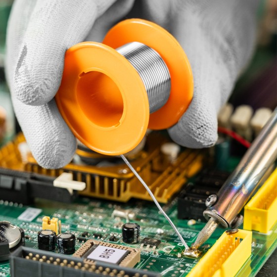 Припой Sn60Pb40, D 1 мм, 25 г, на пластмассовой катушке Sparta 913325 Припой Sn60Pb40, D 1 мм, 25 г, на пластмассовой катушке Sparta 913325