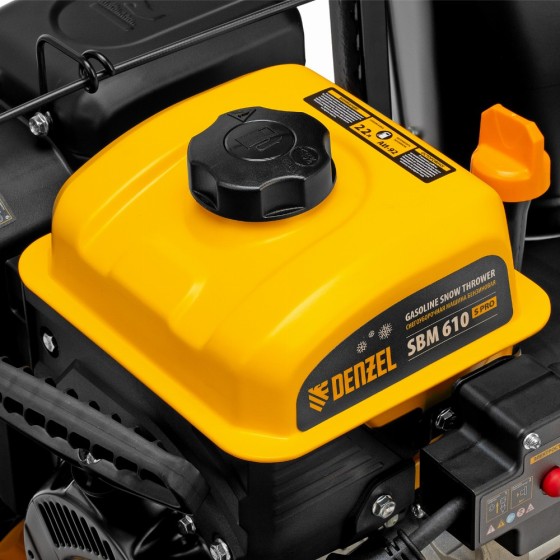 Бензиновая снегоуборочная машина SBM 610S PRO, 212 cc, электростартер, фара, обогрев Denzel 97654 Бензиновая снегоуборочная машина SBM 610S PRO, 212 cc, электростартер, фара, обогрев Denzel 97654