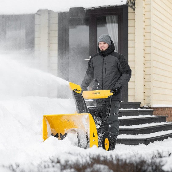 Бензиновая снегоуборочная машина SBM 610, 212 cc, ручной старт, фара Denzel 97653 Бензиновая снегоуборочная машина SBM 610, 212 cc, ручной старт, фара Denzel 97653