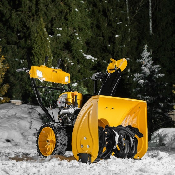 Бензиновая снегоуборочная машина SBM 610S PRO, 212 cc, электростартер, фара, обогрев Denzel 97654 Бензиновая снегоуборочная машина SBM 610S PRO, 212 cc, электростартер, фара, обогрев Denzel 97654
